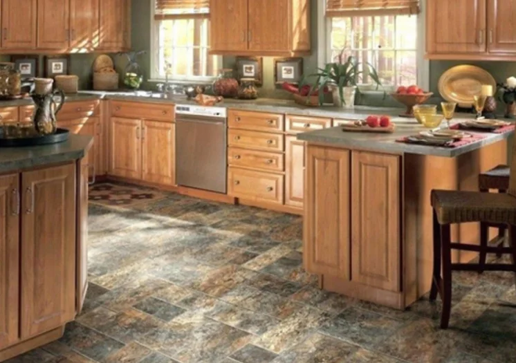 Linoleum flooring in the kitchen 