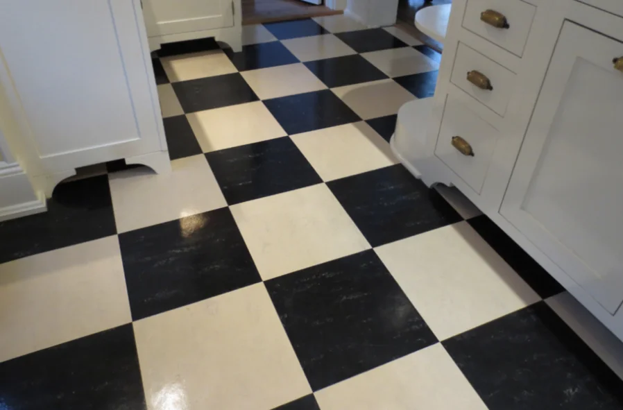 Linoleum flooring kitchen